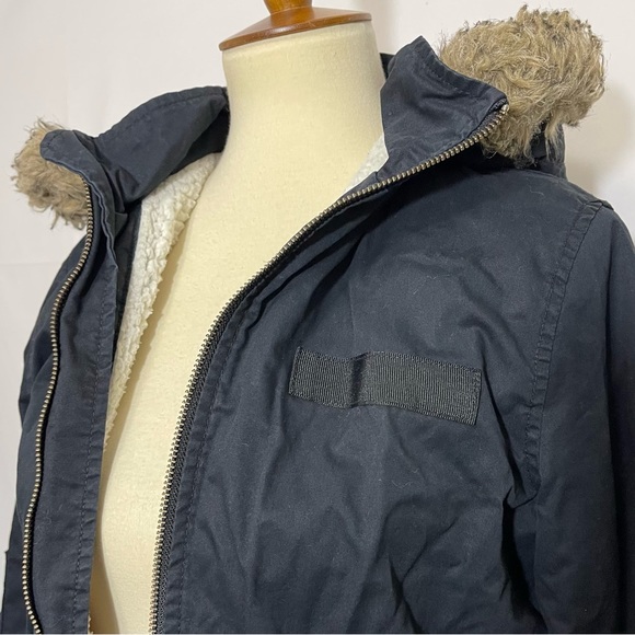 GAP Detachable Faux Fur Hood Coat - Picture 6 of 14